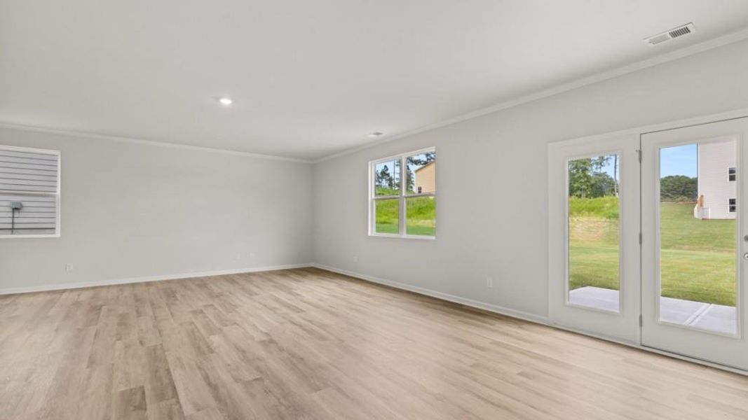 Spacious, unfurnished interior of a new home in Northwoods at Mirror Lake, Villa Rica (Image 24).