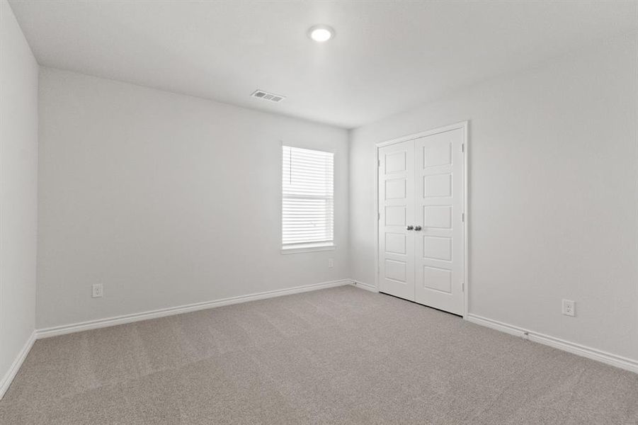 Spacious, unfurnished interior of a new home in Retreat at Fossil Creek, Fort Worth (Image 18).