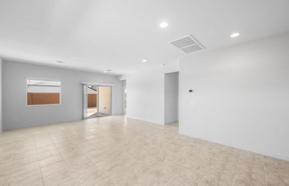 Spacious, unfurnished interior of a new home in Hayden Estates, Buckeye (Image 21).