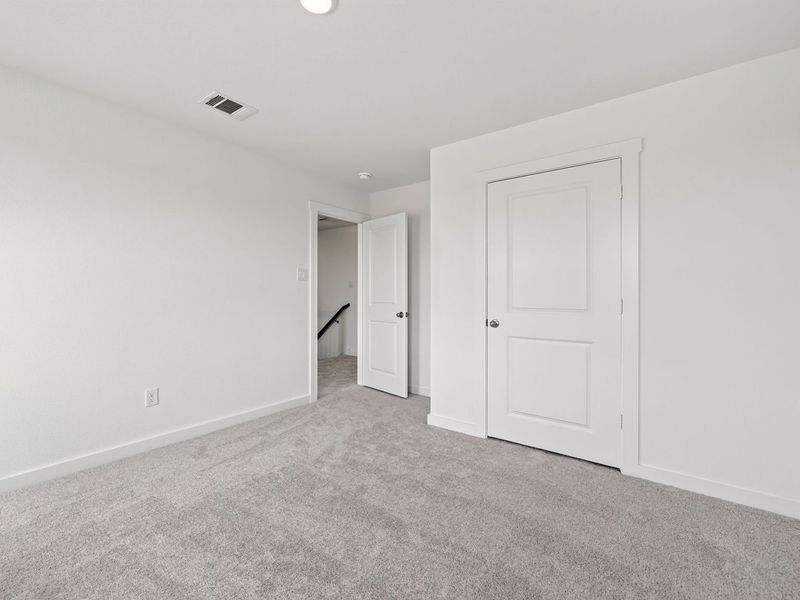Spacious, unfurnished interior of a new home in Meadow Ridge Estates, Josephine (Image 37).