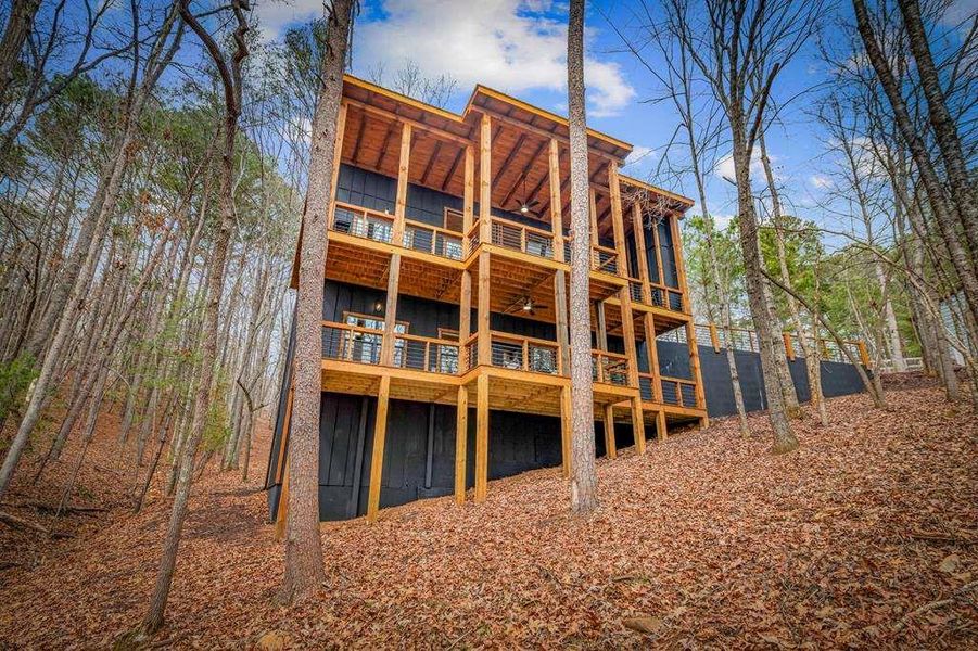 Image 76 of a home in .
