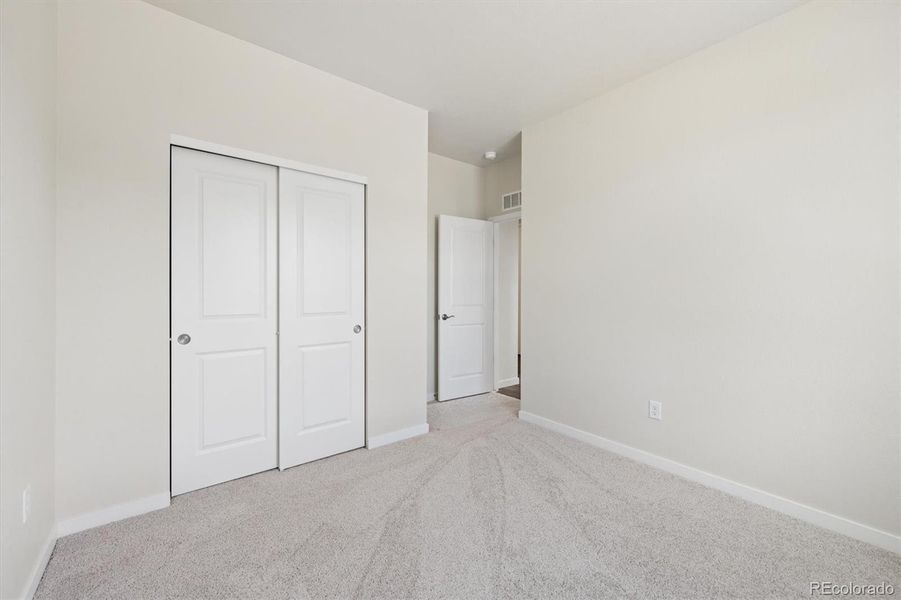 Spacious, unfurnished interior of a new home in Farmlore, Brighton (Image 12).