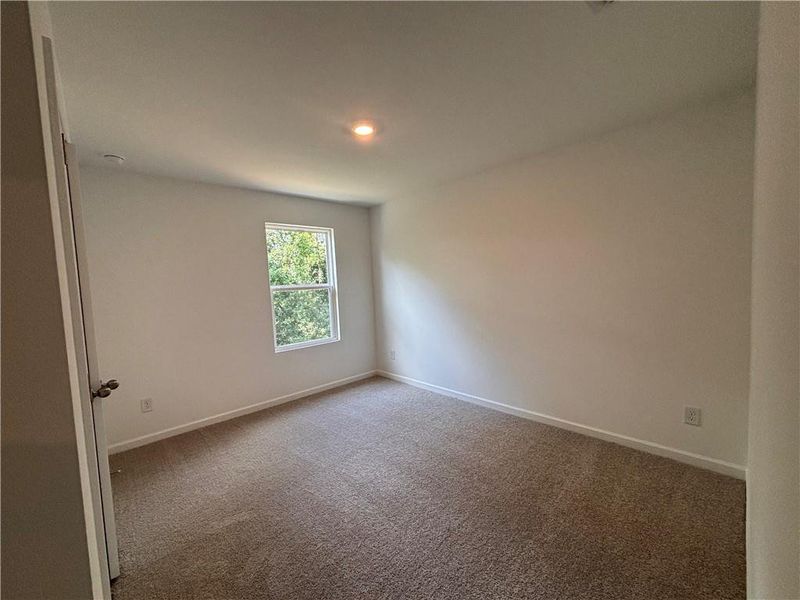 Spacious, unfurnished interior of a new home in Leydenview, Mableton (Image 34).