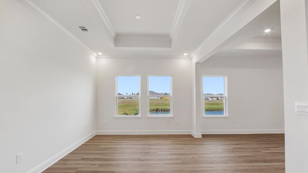 Spacious, unfurnished interior of a new home in Owl's Head Farms, Freeport (Image 20).