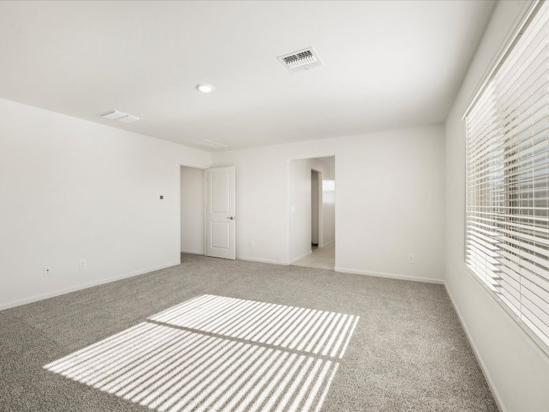 Spacious, unfurnished interior of a new home in Alamar at Rocking K, Tucson (Image 20).