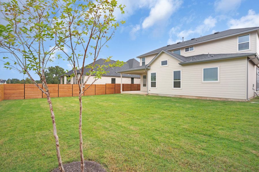 Exterior details and patio area of a home in Broken Oak, Georgetown (Image 4).