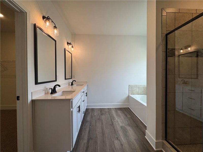 Furnished interior view inside a new home in Tuscany Hills, Douglasville (Image 9).