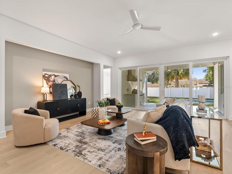 Furnished interior view inside a new home in , Orlando (Image 46).