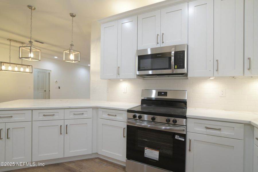 Furnished interior view inside a new home in , Jacksonville (Image 5).