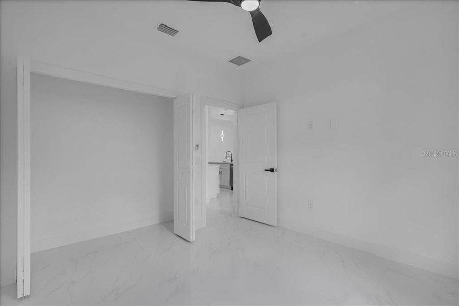 Spacious, unfurnished interior of a new home in , Lehigh Acres (Image 24).