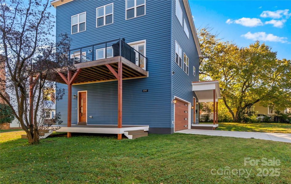 Image 36 of a home in .