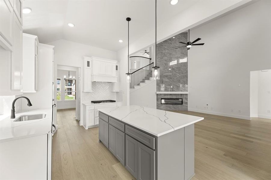12. 6310 White Creek - Kitchen (3)