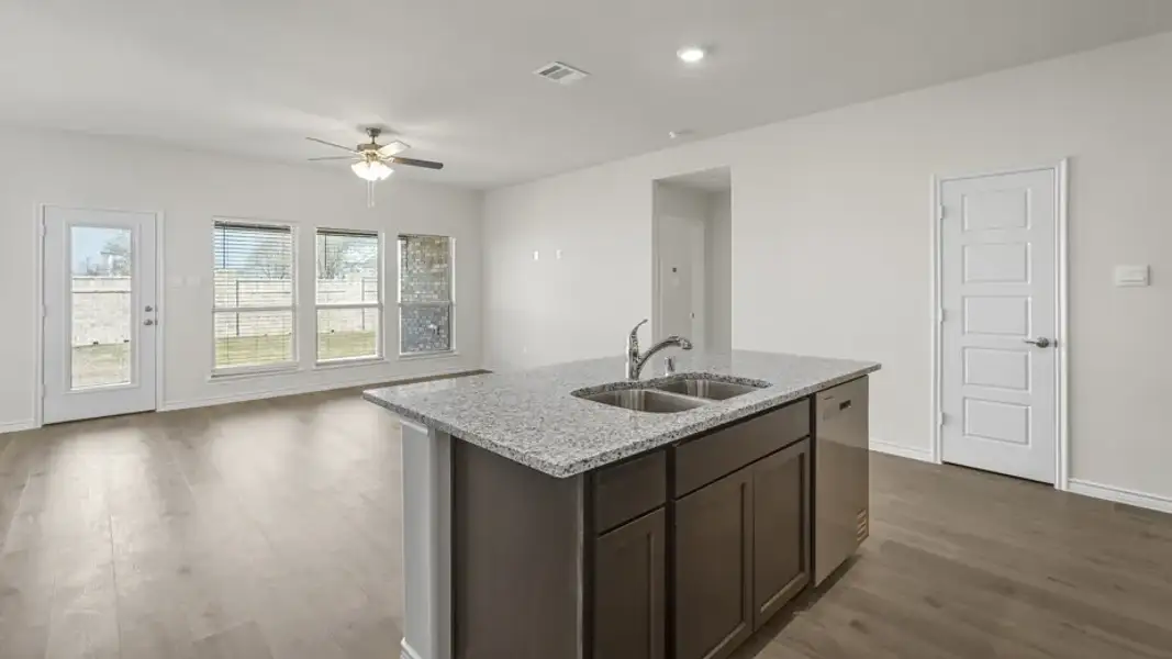 Furnished interior view inside a new home in Elevon, Lavon (Image 9).