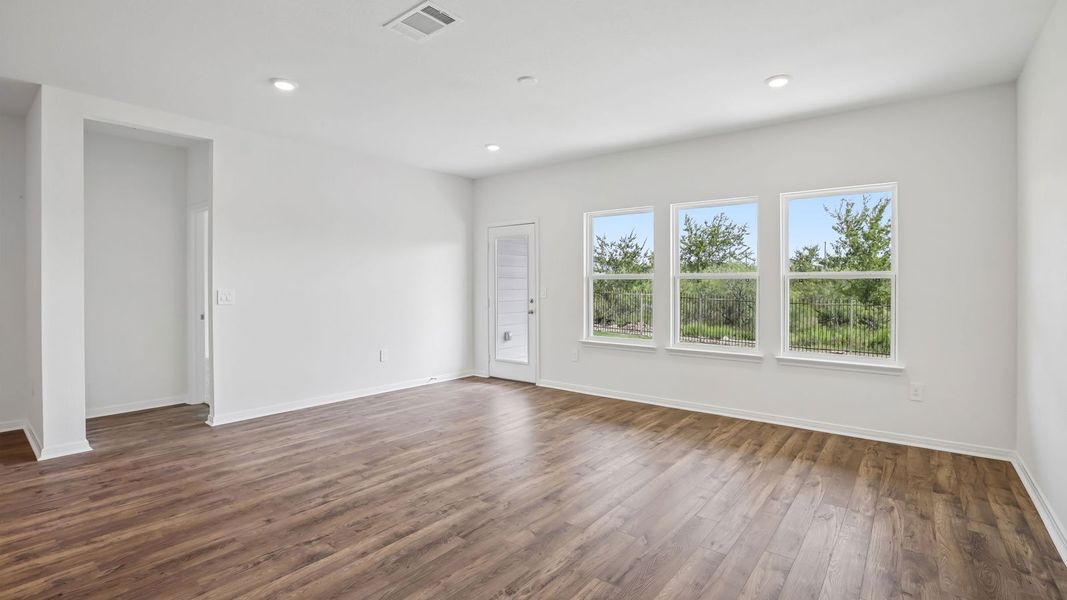 Spacious, unfurnished interior of a new home in Prairie Lakes, Buda (Image 15).