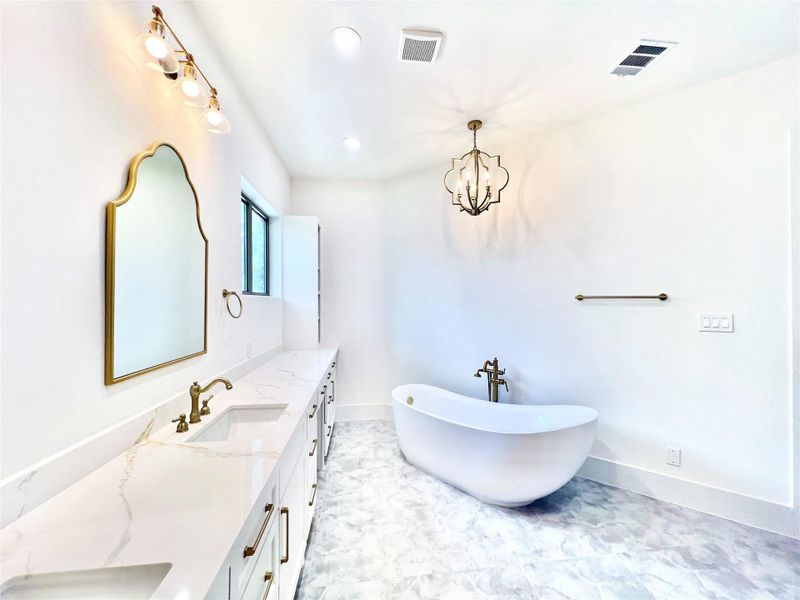 Soak your cares away in this oversized tub, which holds up to 52 gallons of water. Soak your cares away in this oversized tub, which holds up to 52 gallons of water.