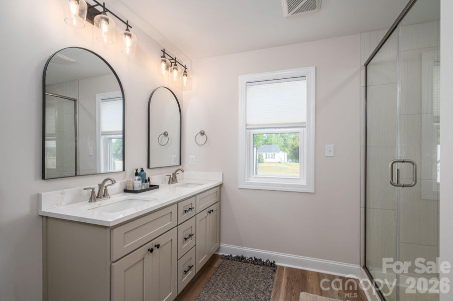 Furnished interior view inside a new home in , Lincolnton (Image 39).