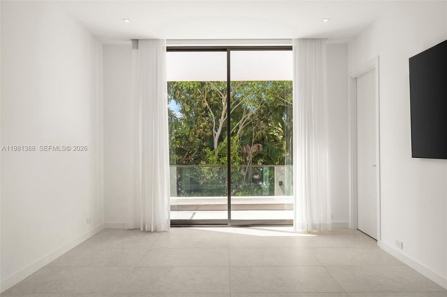 Spacious, unfurnished interior of a new home in , Miami (Image 40). Spacious, unfurnished interior of a new home in , Miami (Image 40).