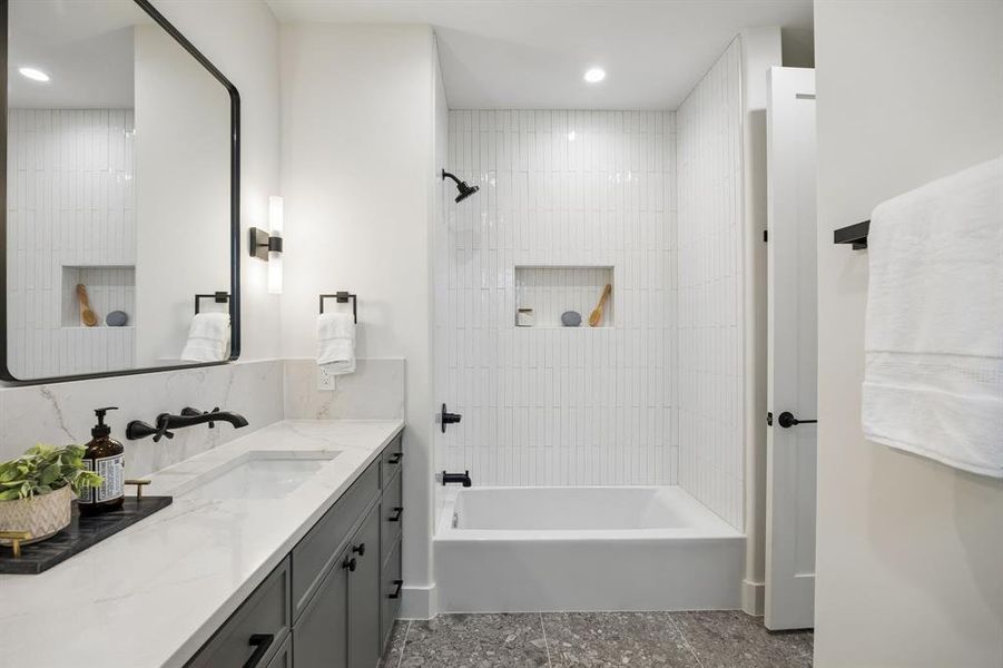 Furnished interior view inside a new home in , Dallas (Image 9).