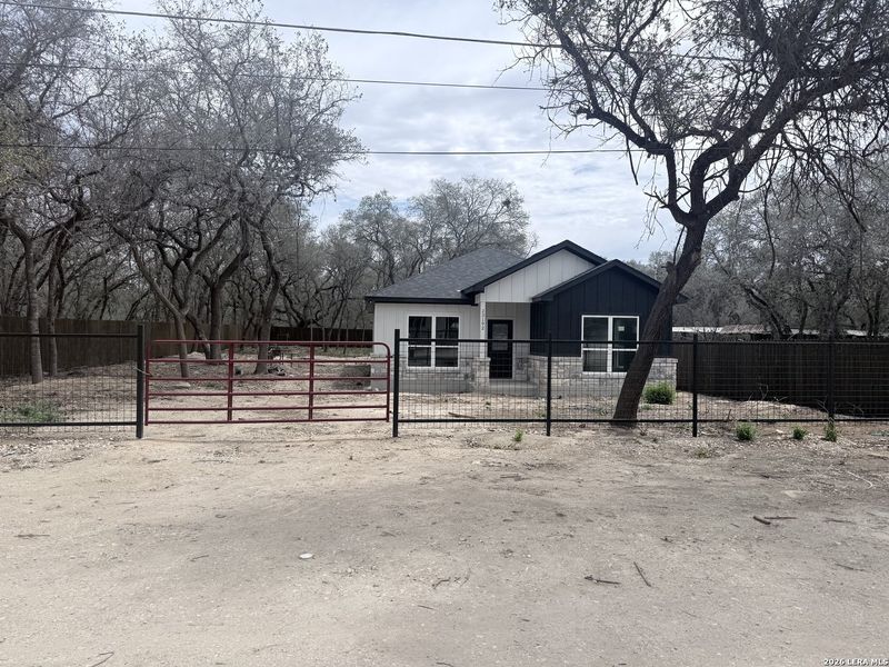 Image 18 of a home in .