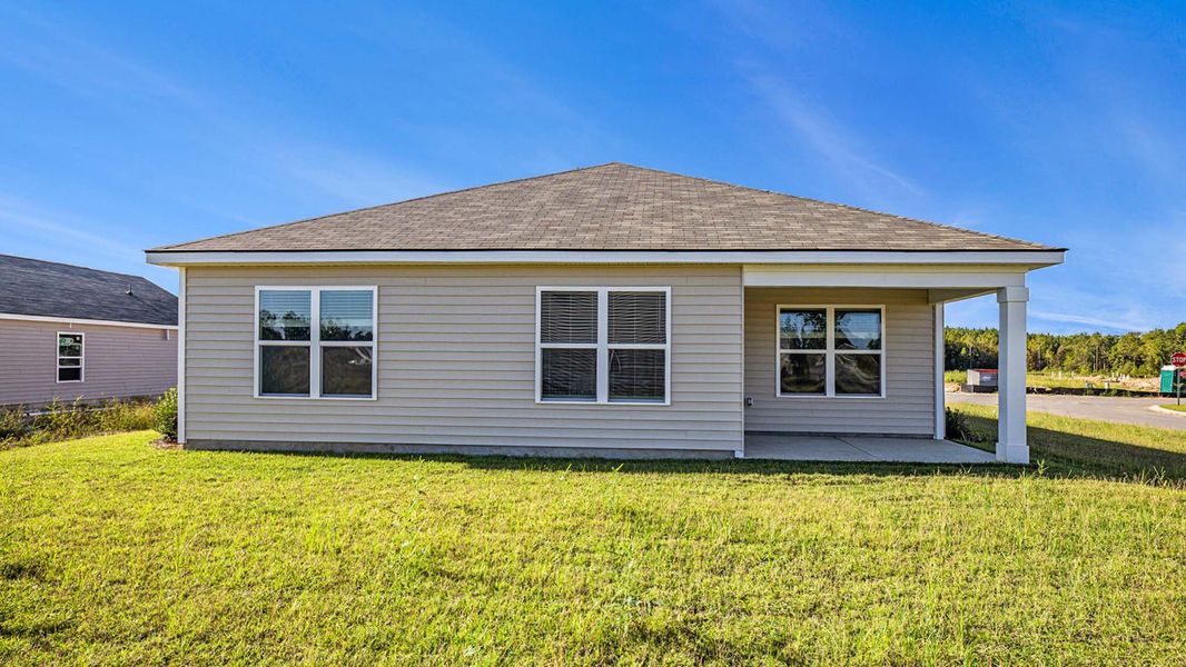 Exterior details and patio area of a home in Ridgefield, Conway (Image 3).