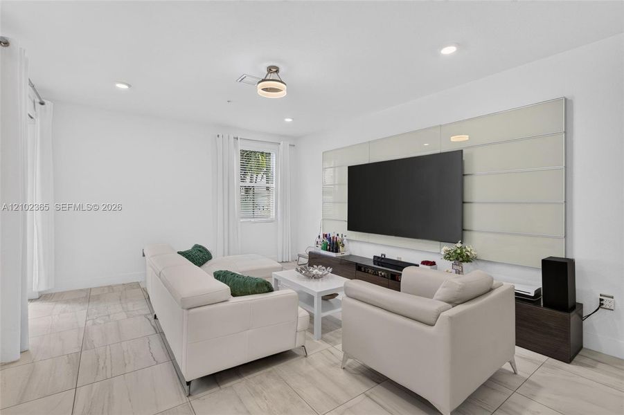 Furnished interior view inside a new home in , Pembroke Pines (Image 29).