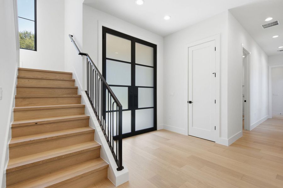 Spacious, unfurnished interior of a new home in , Austin (Image 21).
