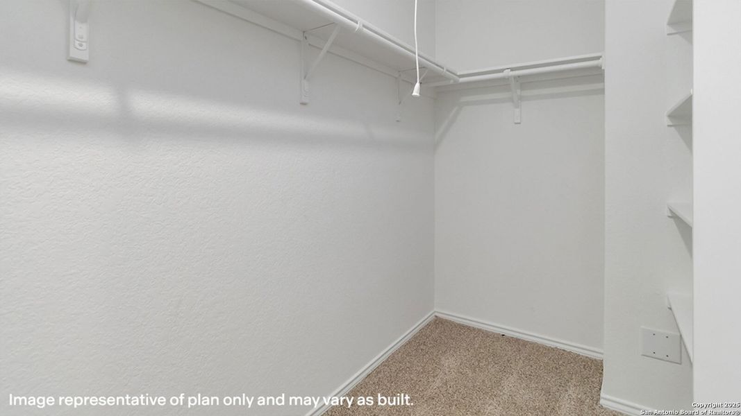 Spacious, unfurnished interior of a new home in Swenson Heights, Seguin (Image 19).