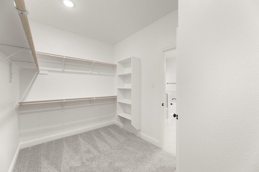 Spacious, unfurnished interior of a new home in Lovers Landing, Forney (Image 19).