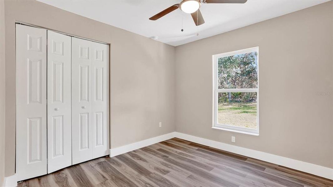Spacious, unfurnished interior of a new home in , Citrus Springs (Image 31).
