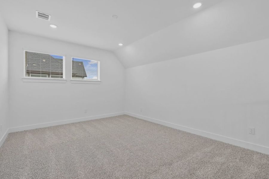 Spacious, unfurnished interior of a new home in Attwater 65's, Waller (Image 16).