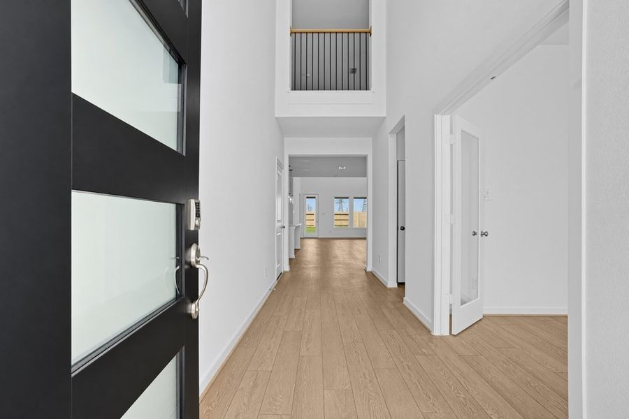 Spacious, unfurnished interior of a new home in Avalon at Cypress, Cypress (Image 32).