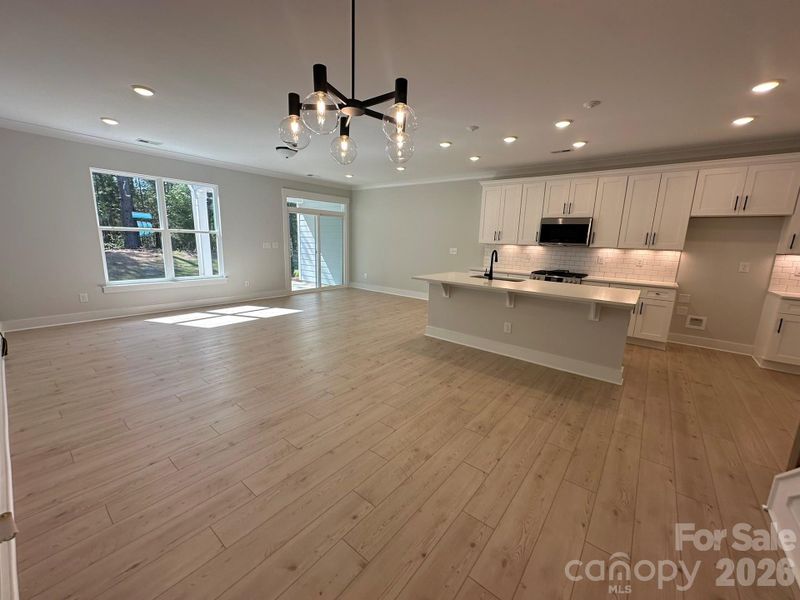 Spacious, unfurnished interior of a new home in Blythe Mill Townhomes, Waxhaw (Image 8).