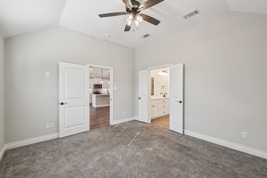 Spacious, unfurnished interior of a new home in , Greenville (Image 33). Spacious, unfurnished interior of a new home in , Greenville (Image 33).