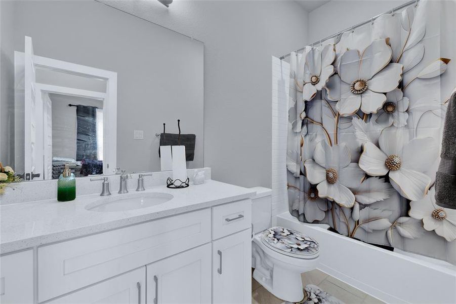 Furnished interior view inside a new home in , Sachse (Image 20). Furnished interior view inside a new home in , Sachse (Image 20).