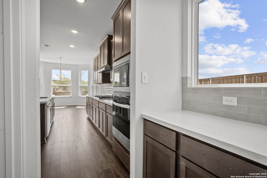 Furnished interior view inside a new home in Homestead, Schertz (Image 6).