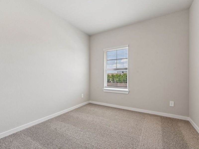 Spacious, unfurnished interior of a new home in Pinewood Trails - City Series, Atascocita (Image 27).