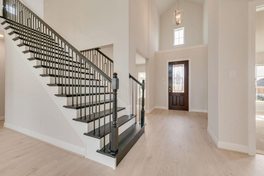 Spacious, unfurnished interior of a new home in Somercrest, Midlothian (Image 18).