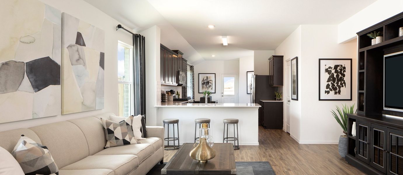 2120 Marion Familly 1of2 F1 042425 2120 Marion Familly 1of2 F1 042425