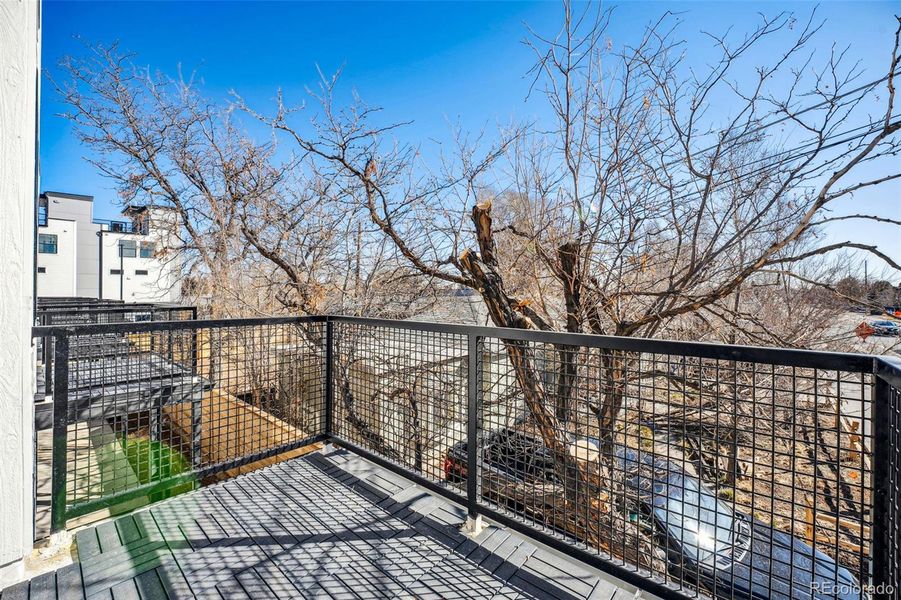 Front exterior of a new home in , Lakewood, CO, highlighting curb appeal (Image 19).