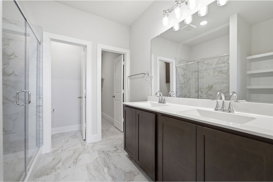 Furnished interior view inside a new home in Bay Creek, Baytown (Image 10).
