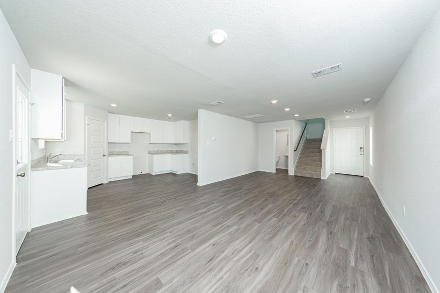 Spacious, unfurnished interior of a new home in Townsend Reserve, Splendora (Image 5). Spacious, unfurnished interior of a new home in Townsend Reserve, Splendora (Image 5).