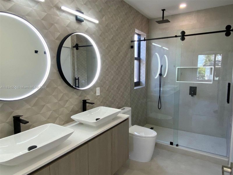 Furnished interior view inside a new home in , Fort Lauderdale (Image 14). Furnished interior view inside a new home in , Fort Lauderdale (Image 14).