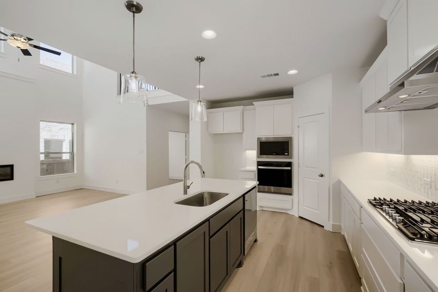 826 Stone Grove - Kitchen 826 Stone Grove - Kitchen