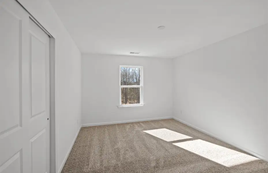 Spacious, unfurnished interior of a new home in Parkside Crossing, Charlotte (Image 20). Spacious, unfurnished interior of a new home in Parkside Crossing, Charlotte (Image 20).