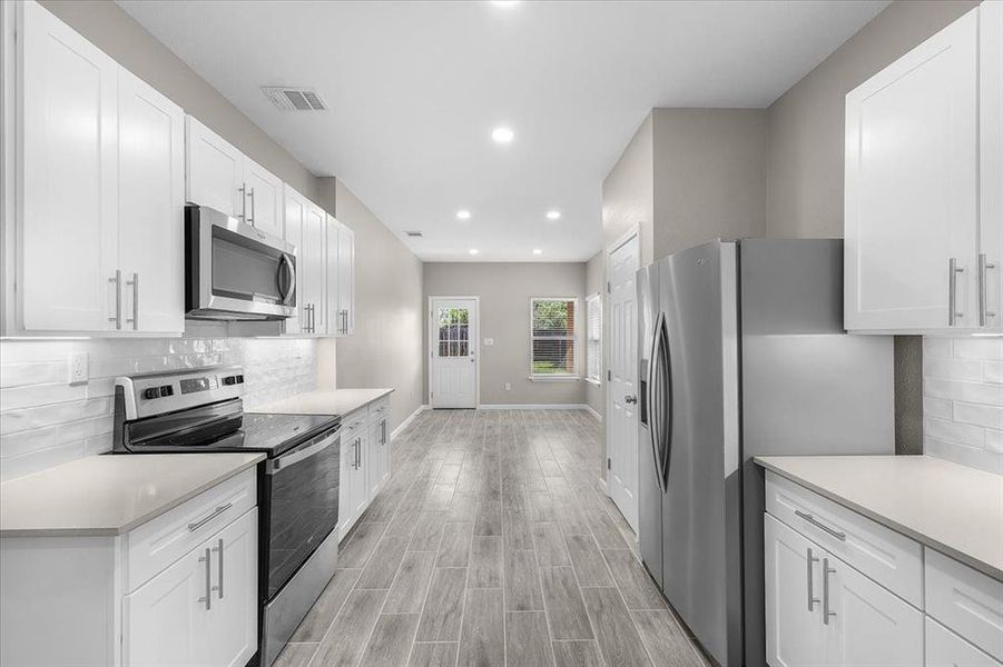 Furnished interior view inside a new home in , Fort Worth (Image 10). Furnished interior view inside a new home in , Fort Worth (Image 10).