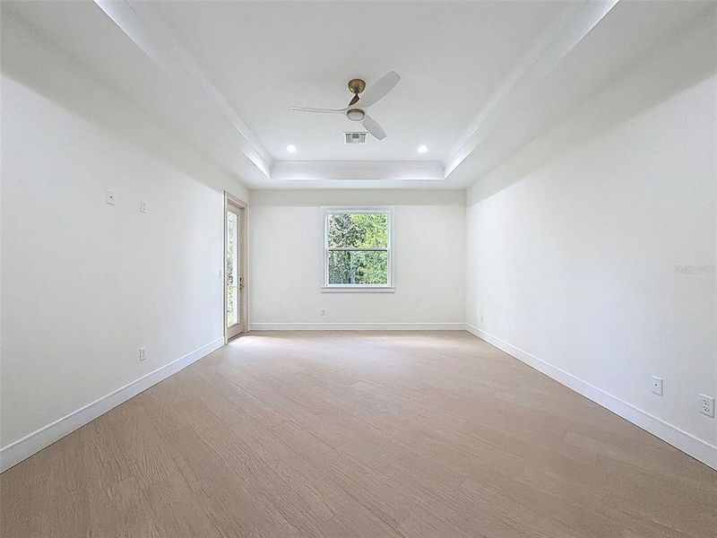 Spacious, unfurnished interior of a new home in , Homosassa (Image 76). Spacious, unfurnished interior of a new home in , Homosassa (Image 76).