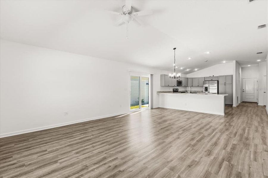 Spacious, unfurnished interior of a new home in , The Villages (Image 25).