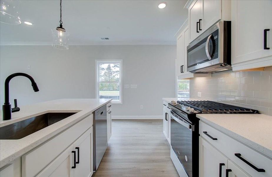 Furnished interior view inside a new home in Cherokee Township, Acworth (Image 9).