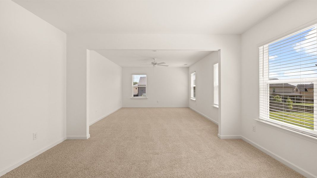 Spacious, unfurnished interior of a new home in Bridle Creek, Locust Grove (Image 25).