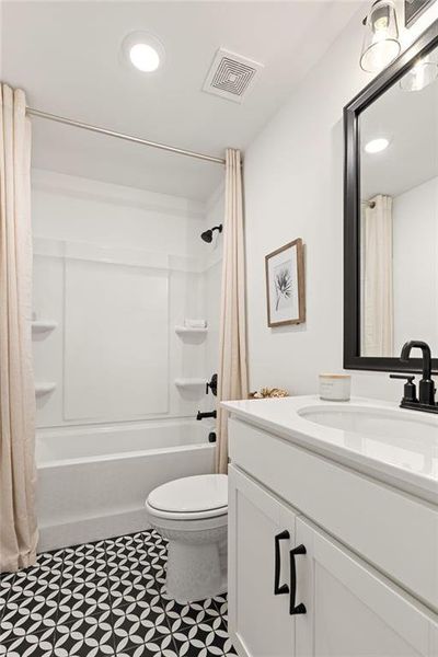Furnished interior view inside a new home in River Walk Place, Lawrenceville (Image 11).